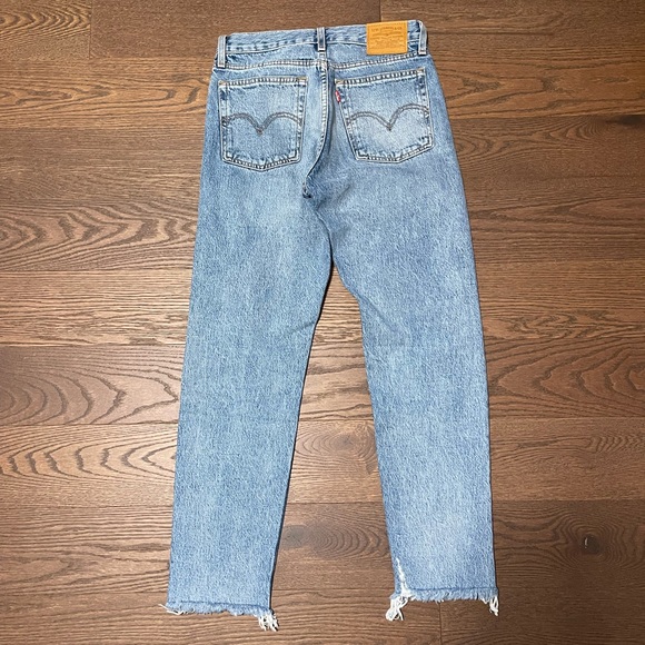 Levi Wedgie Jeans - Picture 3 of 3
